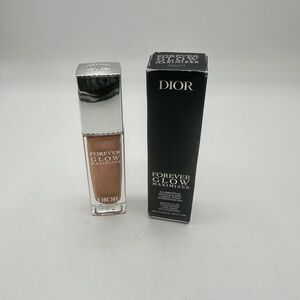 Dior Forever Glow Maximizer with Silver and Black Accents